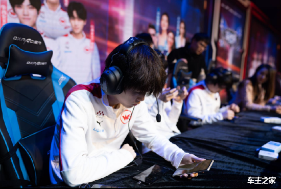 败者采访Weiwei：冒泡赛好好调整状态，保持状态吧